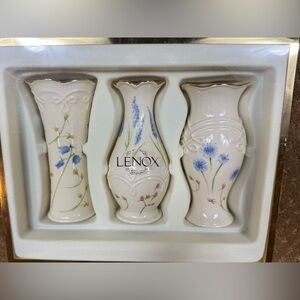 Lenox 3 piece vase in a box